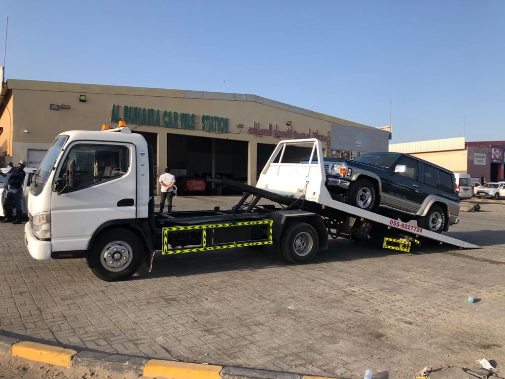سحب السيارات الفجيرة